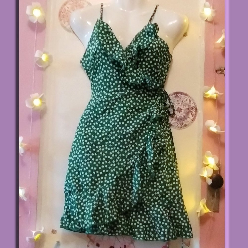 Wrap Dress (XS) Floral Print Green w/ Ruffles